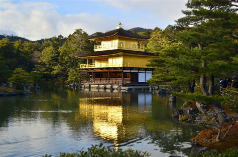 le pavillon google map|Le contrechamp du Pavillon d’Or de Kyoto sur Instagram .